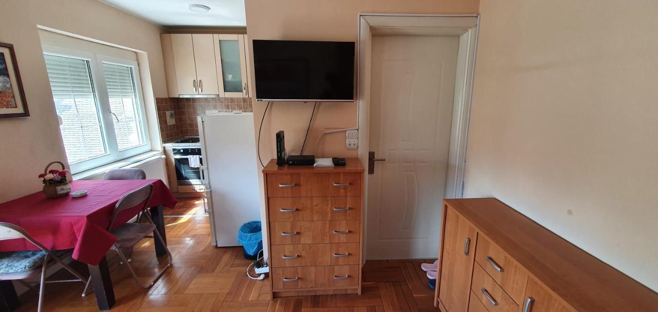 Apartament Julija 2 Pančevo Zewnętrze zdjęcie
