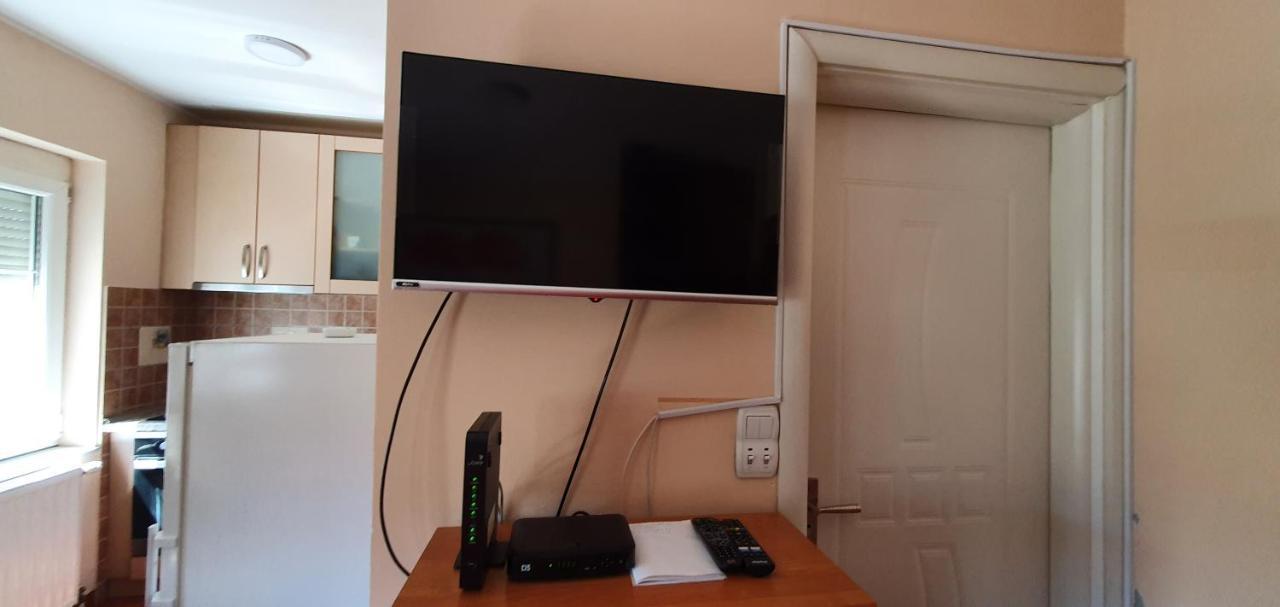 Apartament Julija 2 Pančevo Zewnętrze zdjęcie
